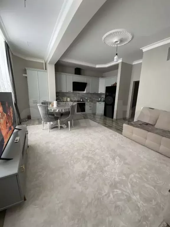 3-к. квартира, 70 м, 3/14 эт. - Фото 1