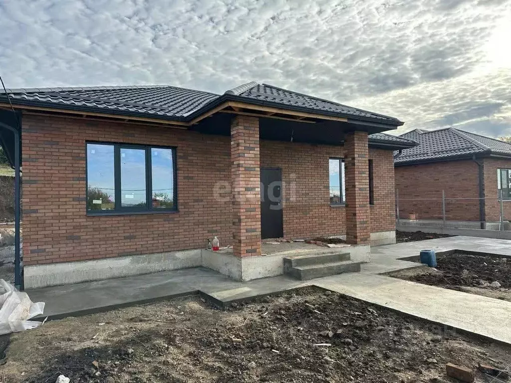 Дом в Адыгея, Майкопский район, Кировское с/пос, Северо-Восточные Сады ... - Фото 1