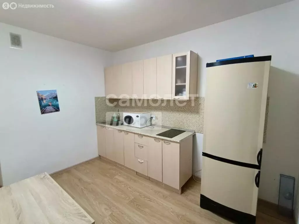 1-комнатная квартира: Екатеринбург, улица Индустрии, 66 (33 м) - Фото 1