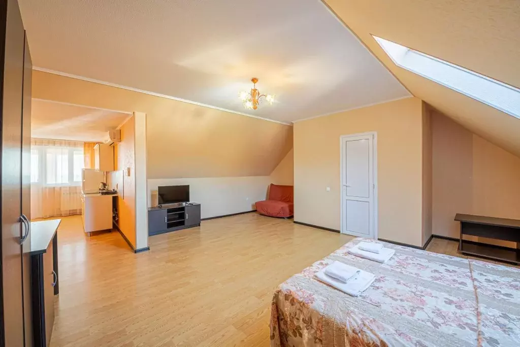 Комната Краснодарский край, Сочи Адлер жилрайон, ул. Медовая, 74/2 ... - Фото 1