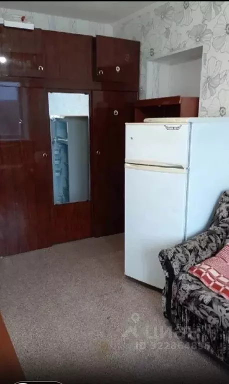 Комната Новосибирская область, Новосибирск ул. Петухова, 12/2 (12.0 м) - Фото 2