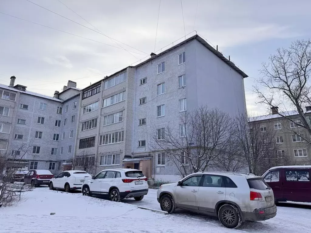 2-к кв. Владимирская область, Кольчугино ул. Лермонтова, 3 (56.7 м) - Фото 0