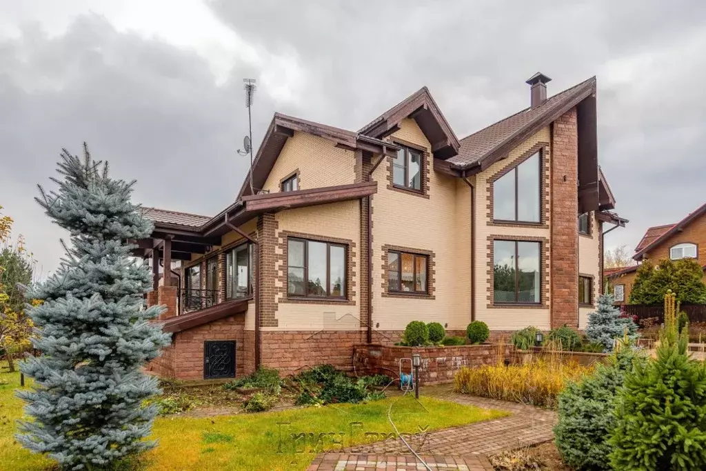 Коттедж в Московская область, Наро-Фоминский городской округ, д. ... - Фото 1