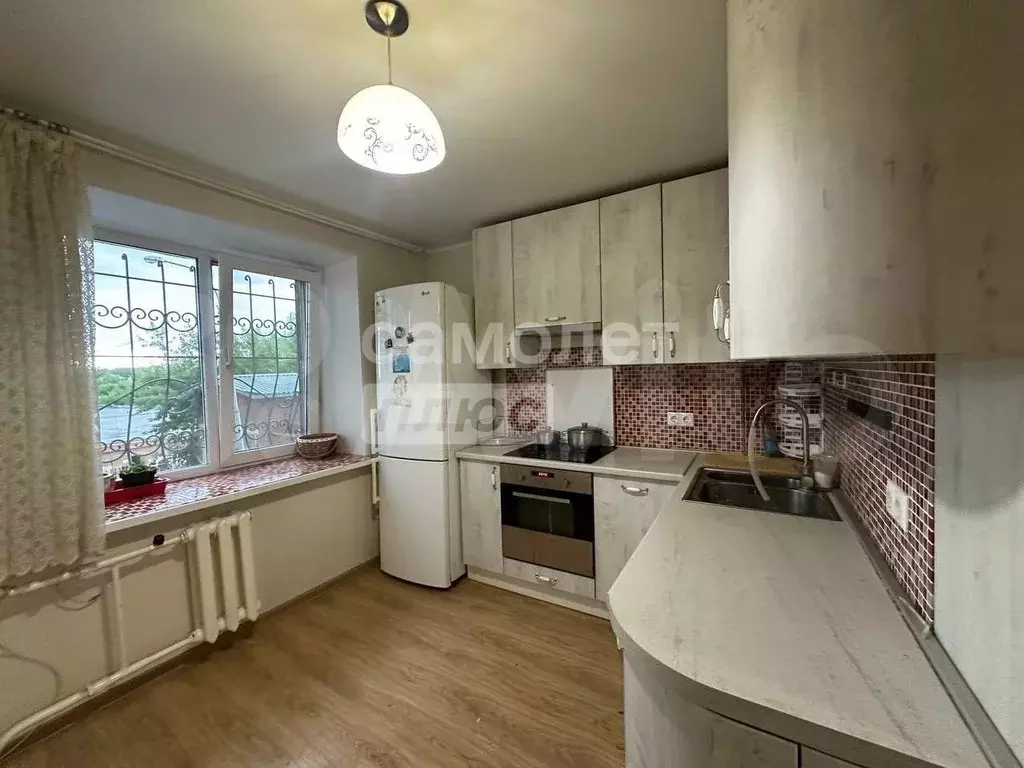 2-к. квартира, 59 м, 2/9 эт. - Фото 1