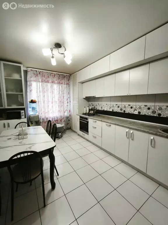 4-комнатная квартира: Батайск, улица Булгакова, 4 (76.8 м) - Фото 1