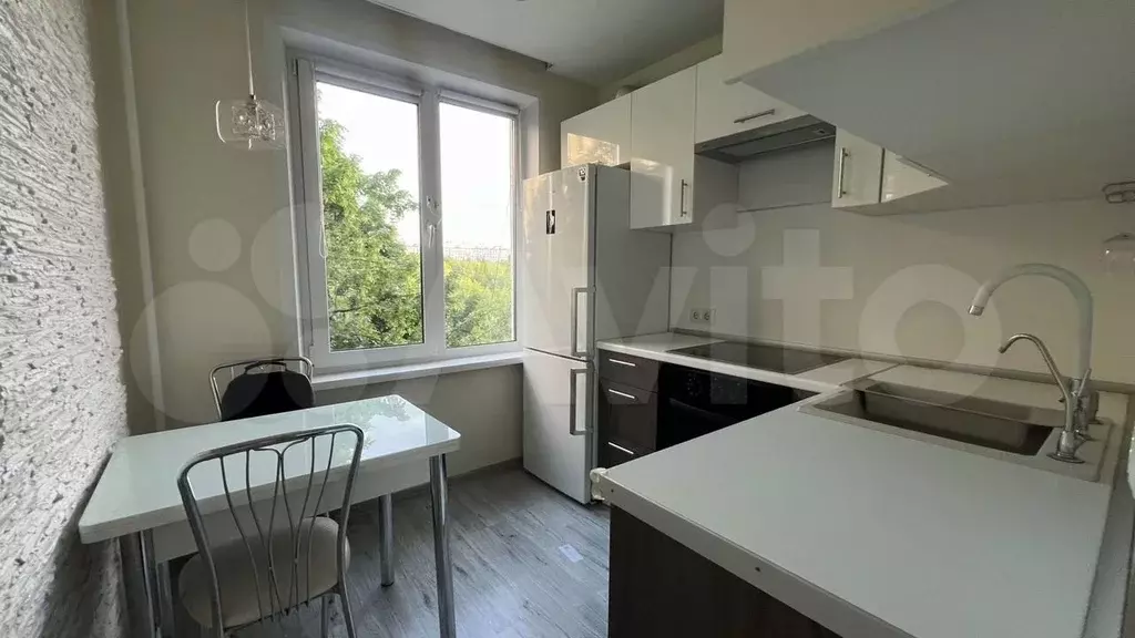 1-к. квартира, 32 м, 7/9 эт. - Фото 0