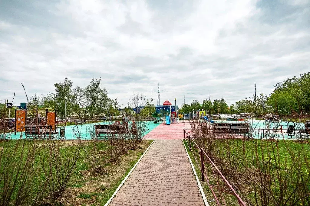 Продается 3-комнатная квартира - Фото 1