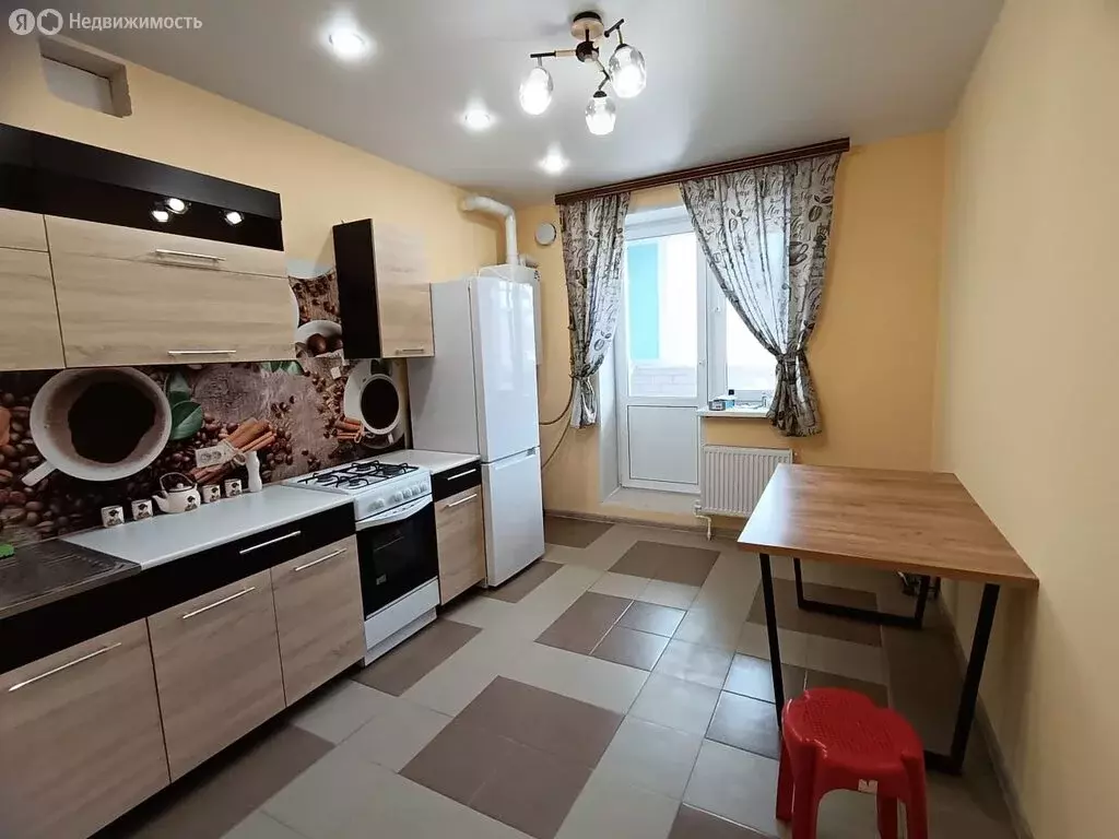 1-комнатная квартира: Александров, улица Жулёва, 13 (42 м) - Фото 0