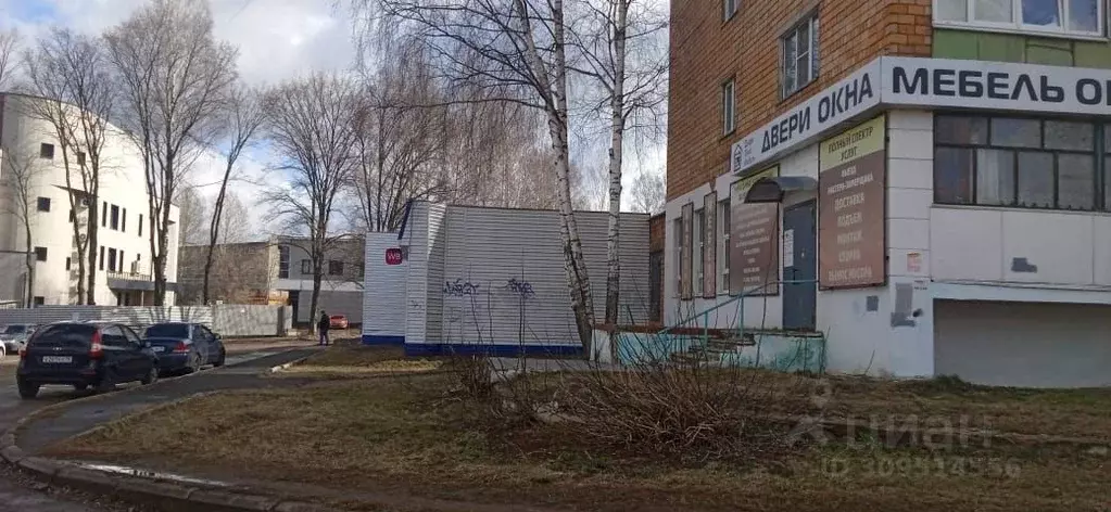 Торговая площадь в Удмуртия, Ижевск ул. Ворошилова, 2 (65 м) - Фото 1