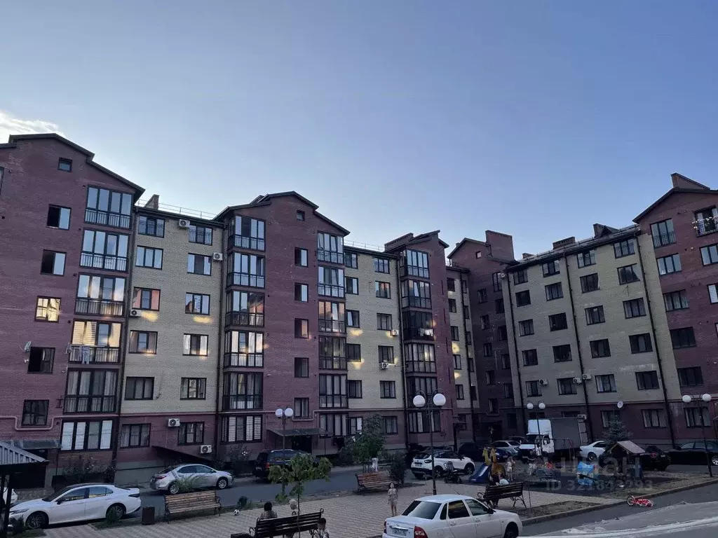 2-к кв. Северная Осетия, Владикавказ ул. Билара Кабалоева, 12А (70.0 ... - Фото 1
