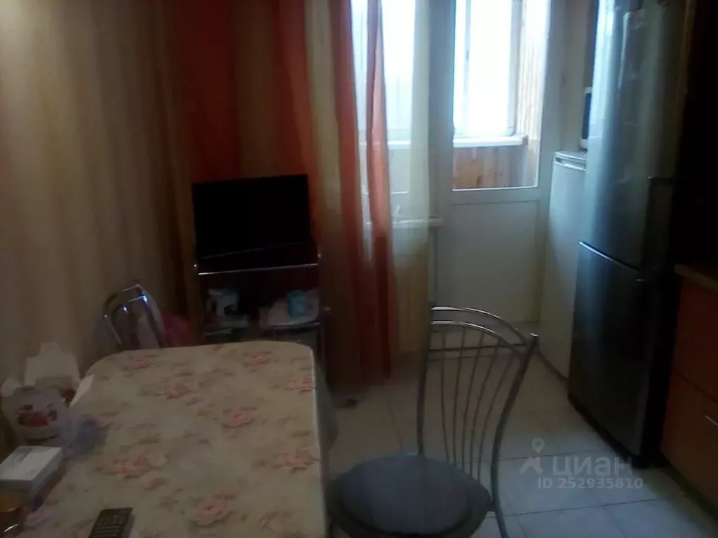 Комната Москва Новгородская ул., 5 - Фото 1