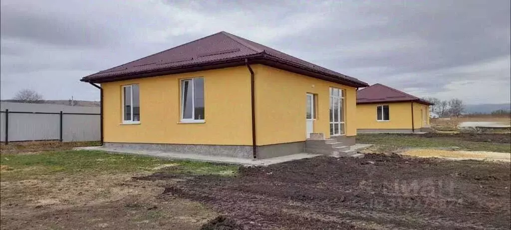 Дом в Крым, Симферопольский район, Трудовское с/пос, с. Строгоновка ... - Фото 0