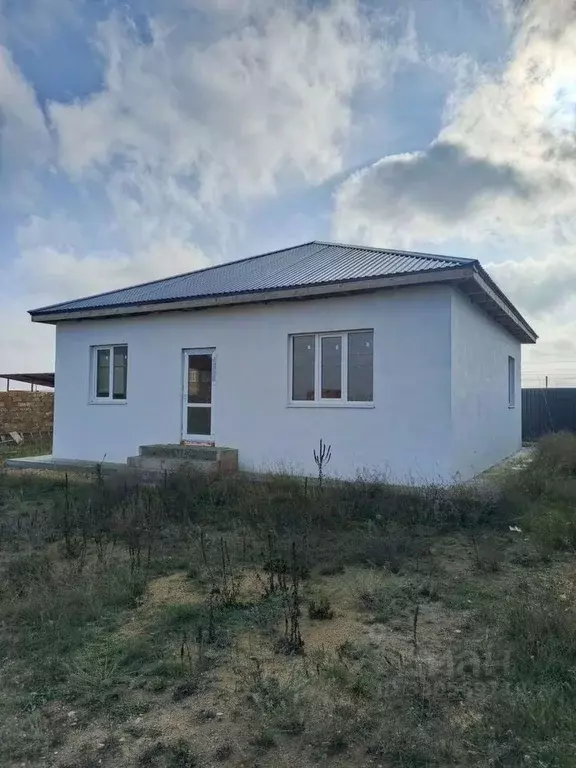 Дом в Крым, Сакский район, с. Суворовское ул. Русская, 38 (90 м) - Фото 2