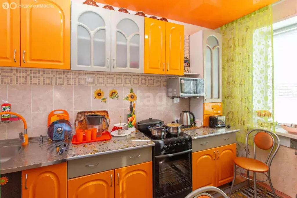 2-комнатная квартира: Тобольск, 7-й микрорайон, 4 (51 м) - Фото 2