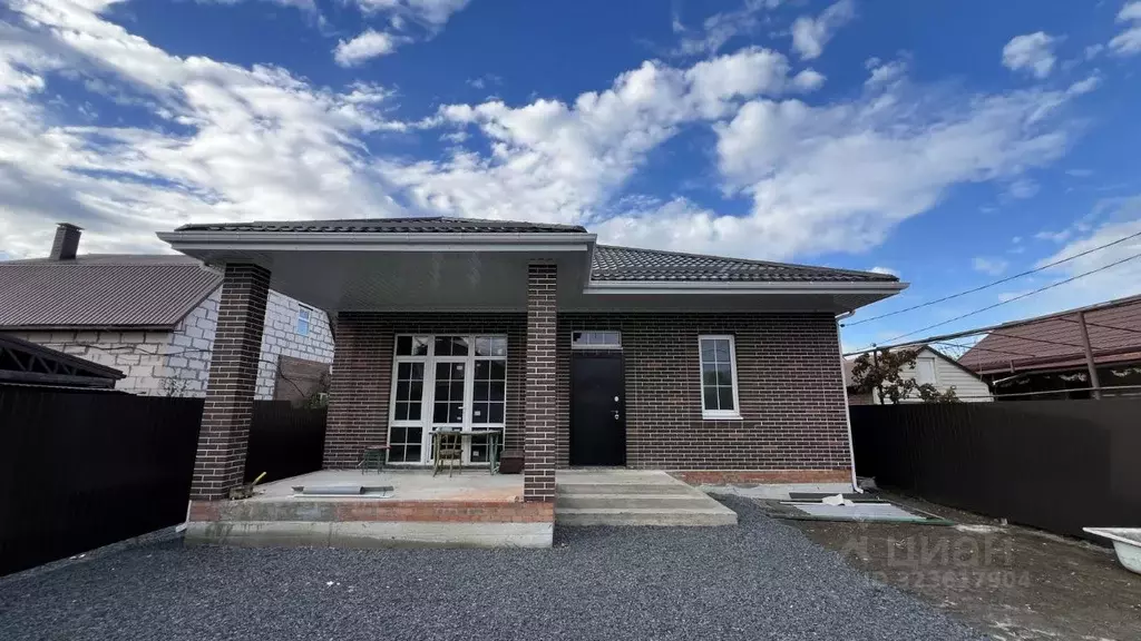 Дом в Ростовская область, Батайск ул. 1-й Пятилетки, 45 (130 м) - Фото 1