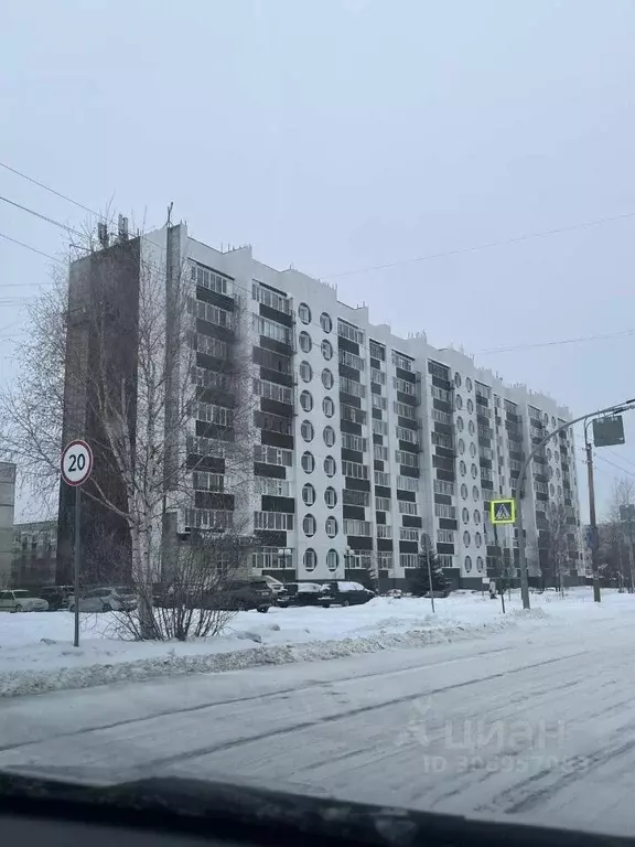 3-к кв. Ямало-Ненецкий АО, Ноябрьск ул. Ленина, 84 (63.4 м) - Фото 0