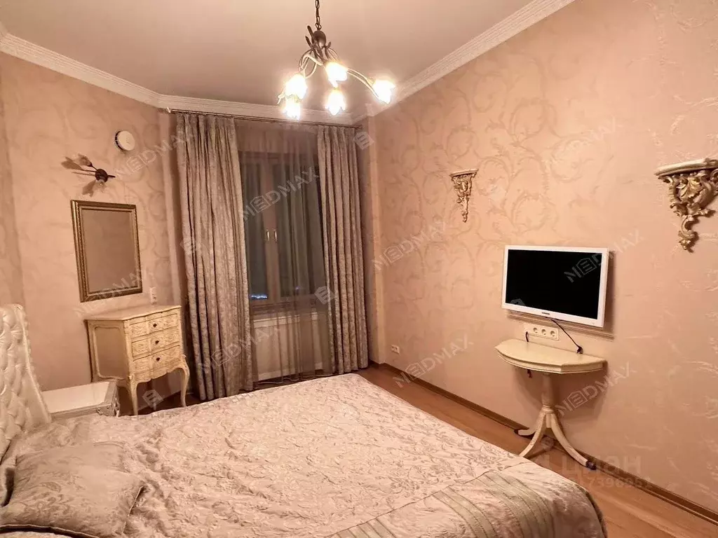 2-к кв. Санкт-Петербург 10-я Васильевского острова линия, 17к2 (75.6 ... - Фото 1