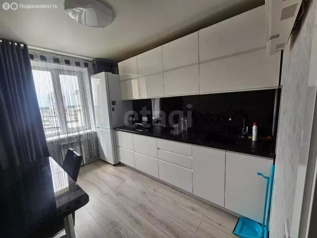 2-комнатная квартира: Белгород, улица Щорса, 60 (55 м) - Фото 1