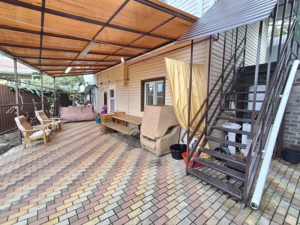 Дом в Краснодарский край, Ейск Ялтинский пер. (130 м) - Фото 1