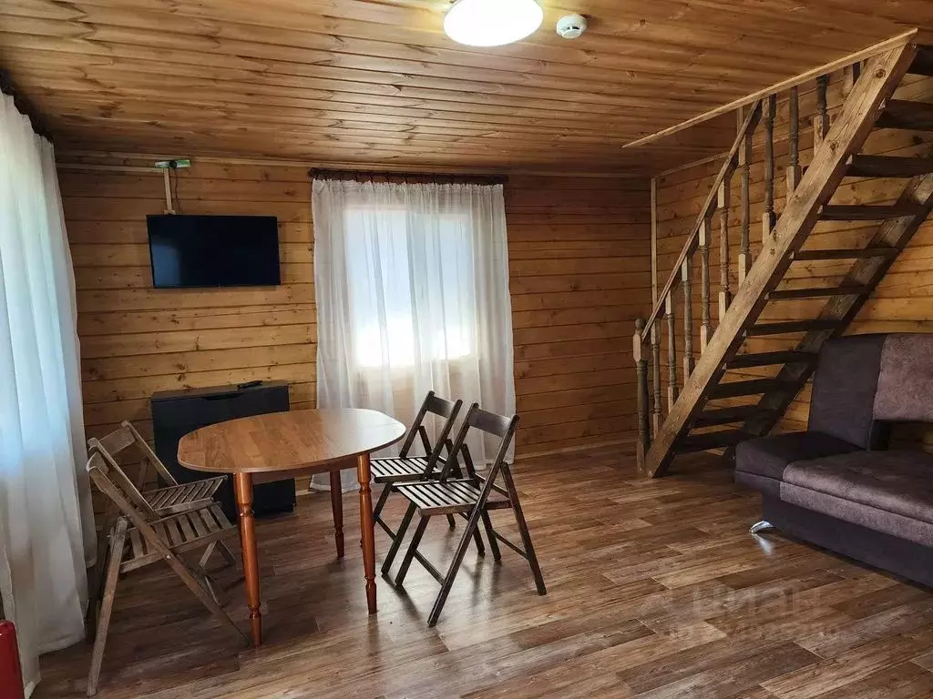 Дом в Крым, Черноморский район, Оленевское с/пос, с. Оленевка ул. ... - Фото 1