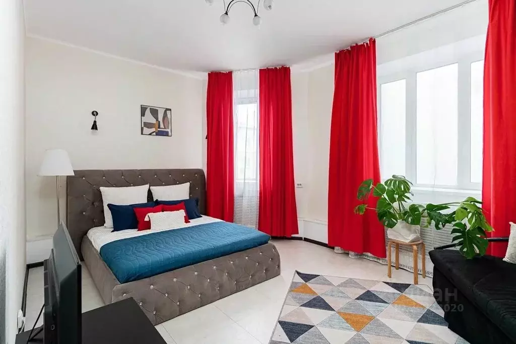 2-к кв. Татарстан, Казань ул. Островского, 88А (65.0 м) - Фото 0