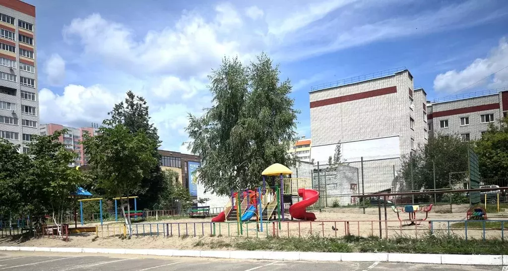 1-к кв. Брянская область, Брянск ул. Красный Маяк, 104 (41.0 м) - Фото 1