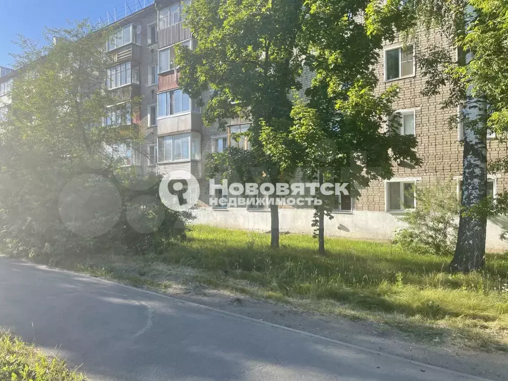 1-к. квартира, 32 м, 1/5 эт. - Фото 1