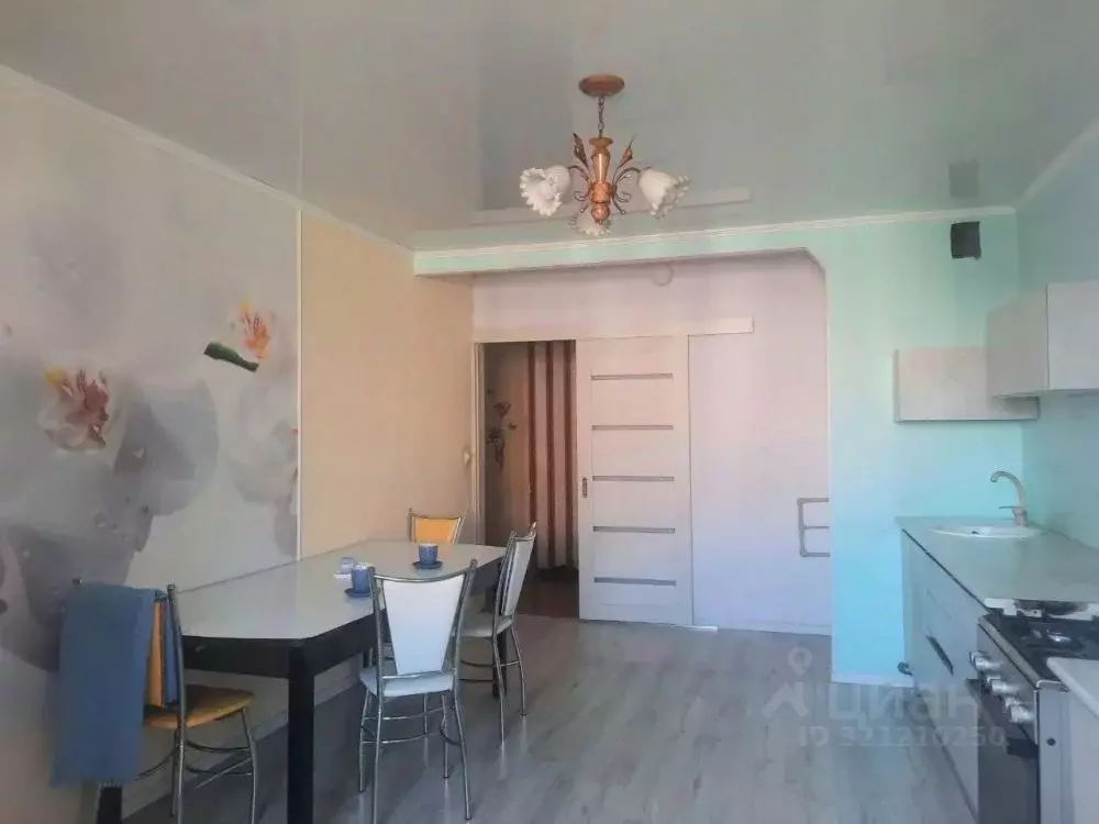 3-к кв. Оренбургская область, Оренбург Северо-Восточный жилрайон, 20-й ... - Фото 1