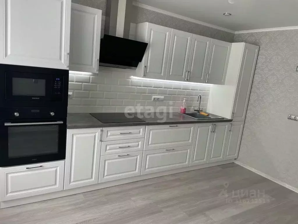 2-к кв. Краснодарский край, Крымск Надежда мкр, ул. Надежды, 1 (61.7 ... - Фото 1