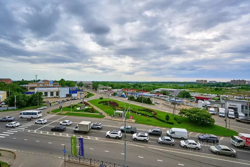 2-к кв. Краснодарский край, Краснодар ул. Бородинская, 137к2 (69.6 м) - Фото 1