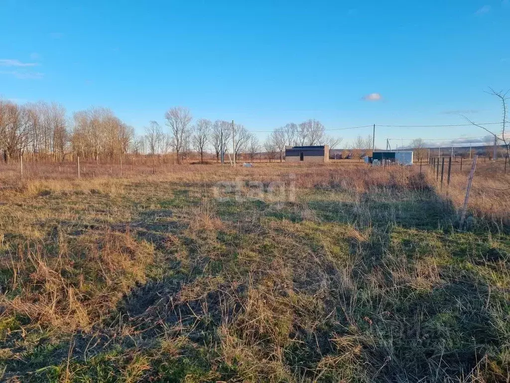 Участок в Краснодарский край, Горячий Ключ  (5.5 сот.) - Фото 0