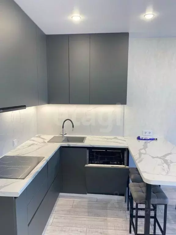 3-к кв. Татарстан, Казань ул. Братьев Касимовых, 35 (74.0 м) - Фото 1