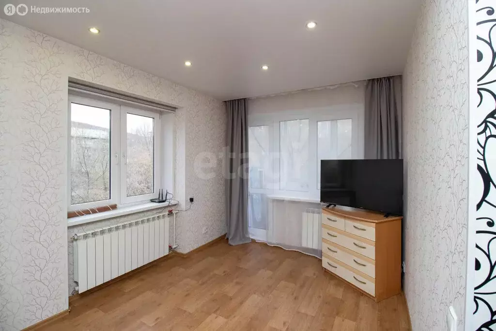 1-комнатная квартира: Красноярск, улица 60 лет Октября, 53 (32 м) - Фото 2