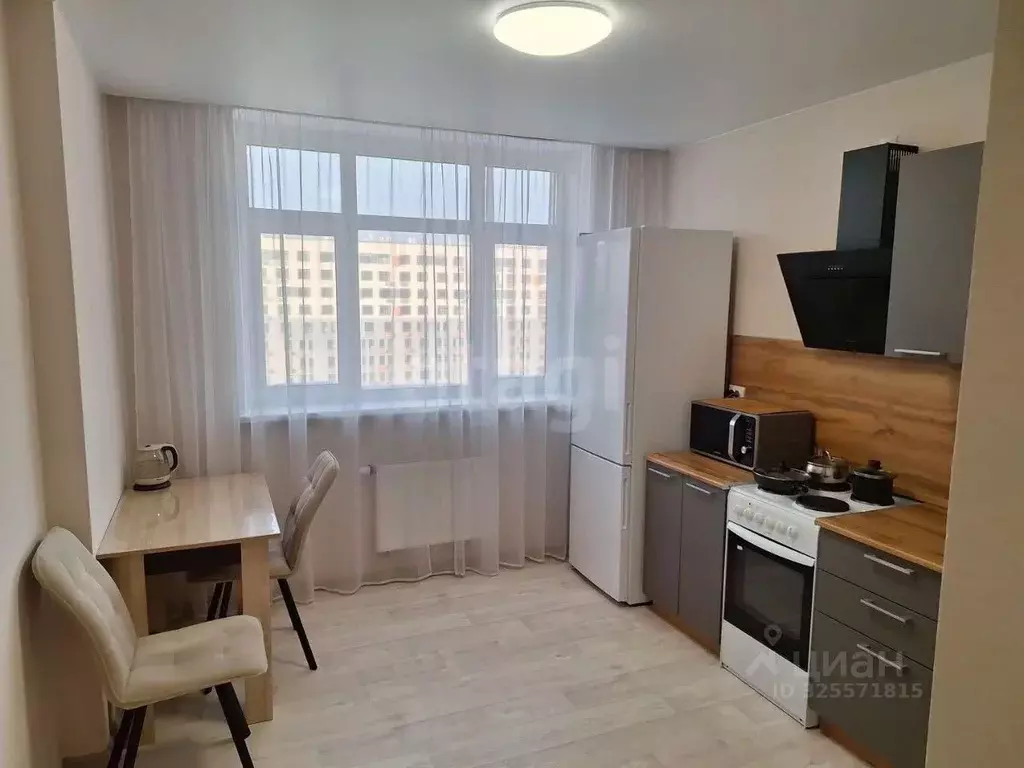 1-к кв. Тюменская область, Тюмень ул. Первооткрывателей, 2 (33.0 м) - Фото 1