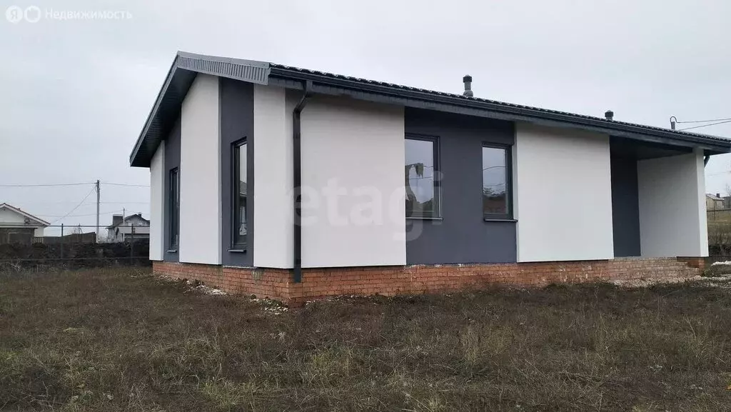 Дом в село Усть-Курдюм, 1-й микрорайон (160 м) - Фото 1