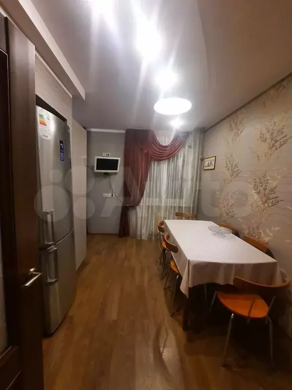 3-к. квартира, 65 м, 3/6 эт. - Фото 0