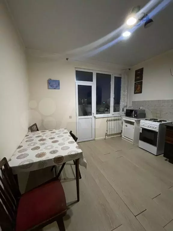 1-к. квартира, 40 м, 12/18 эт. - Фото 0