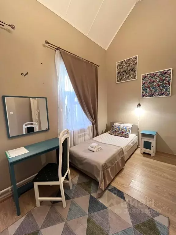 Комната Санкт-Петербург Английская наб., 46 (14.0 м) - Фото 0