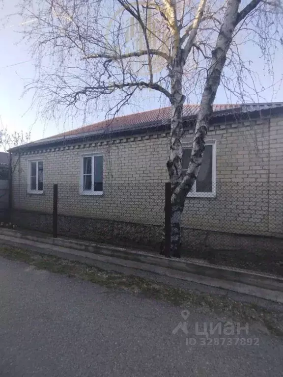 Дом в Ставропольский край, Минераловодский муниципальный округ, пос. ... - Фото 1