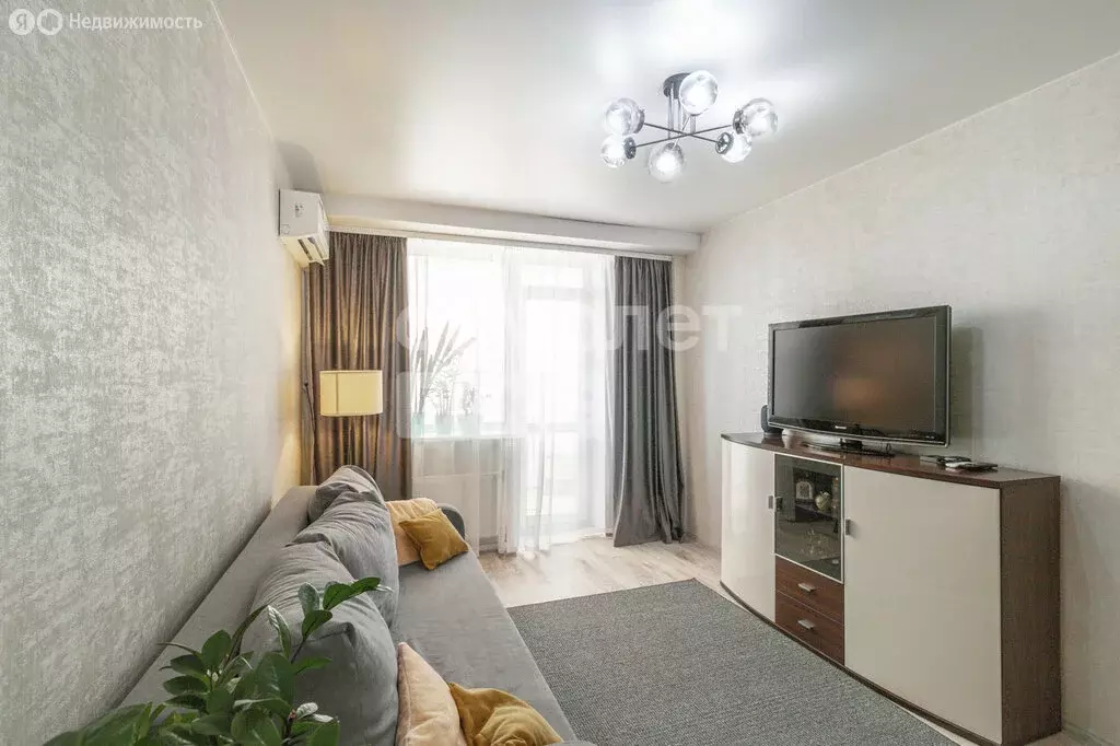 1-комнатная квартира: Омск, бульвар Архитекторов, 1Б (41 м) - Фото 1