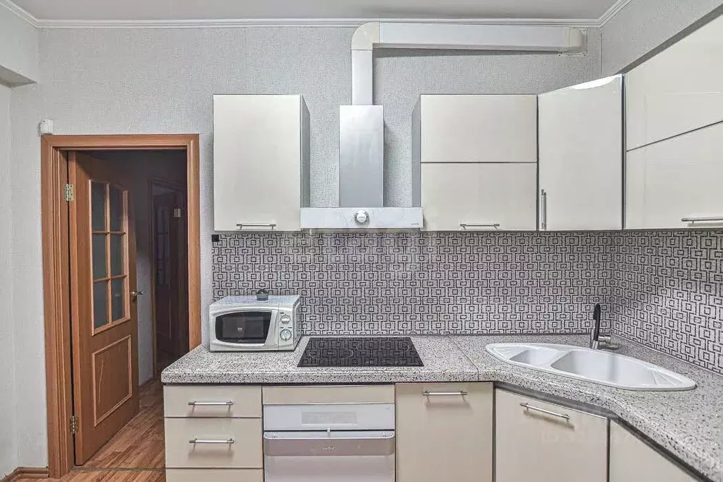 3-к кв. Сахалинская область, Южно-Сахалинск Горная ул., 9В (89.4 м) - Фото 2