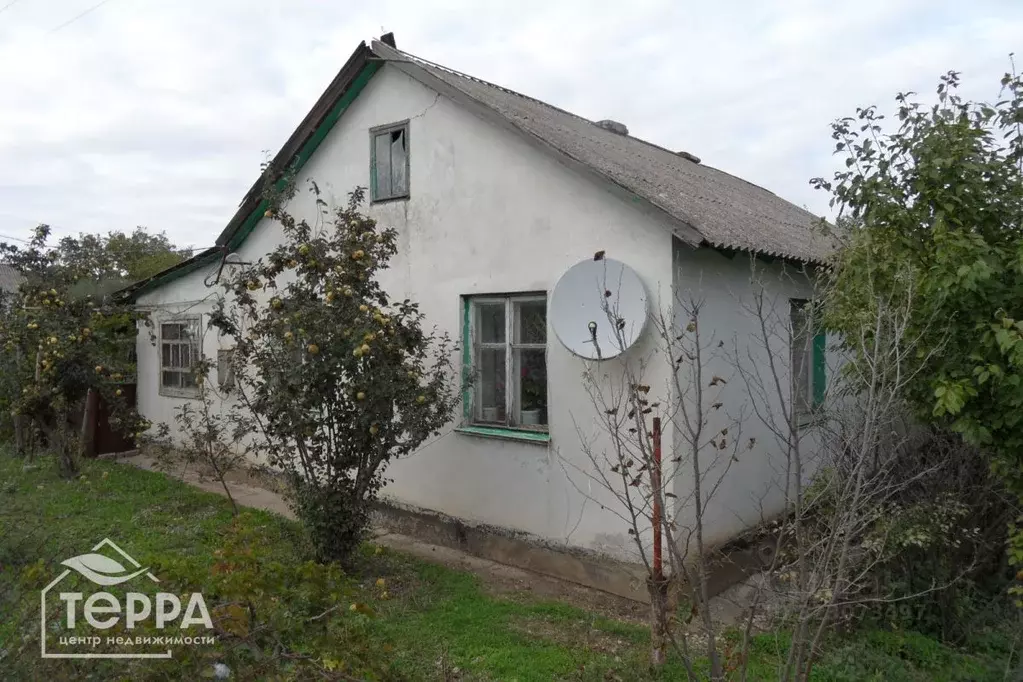 Дом в Крым, Сакский район, Крымское с/пос, с. Степное ул. Юбилейная, ... - Фото 2