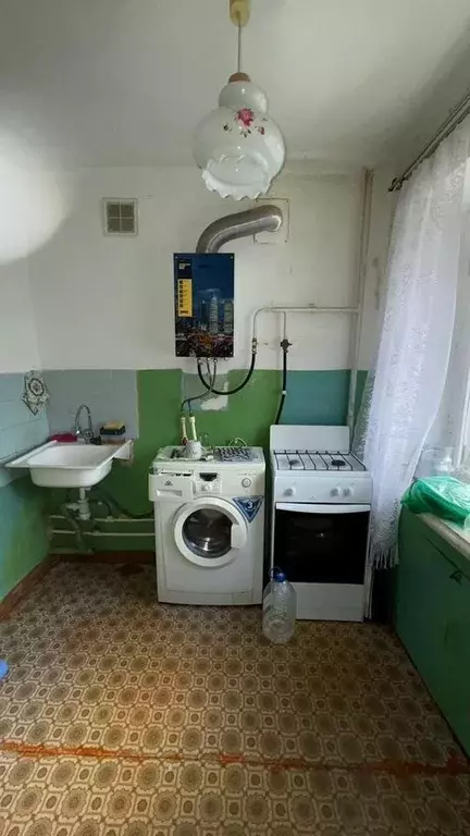 2-к кв. Свердловская область, Кировград ул. 40 Лет Октября, 9 (43.0 м) - Фото 2