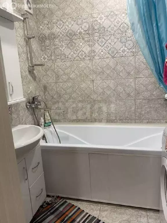 2-комнатная квартира: Горно-Алтайск, Коммунистический проспект, 165 ... - Фото 2