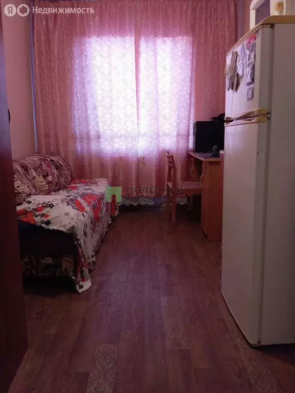 Квартира-студия: Красноярск, улица 60 лет Октября, 110 (13.9 м) - Фото 0