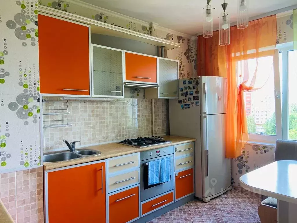 3-к кв. Омская область, Омск бул. Архитекторов, 3/8 (64.0 м) - Фото 1