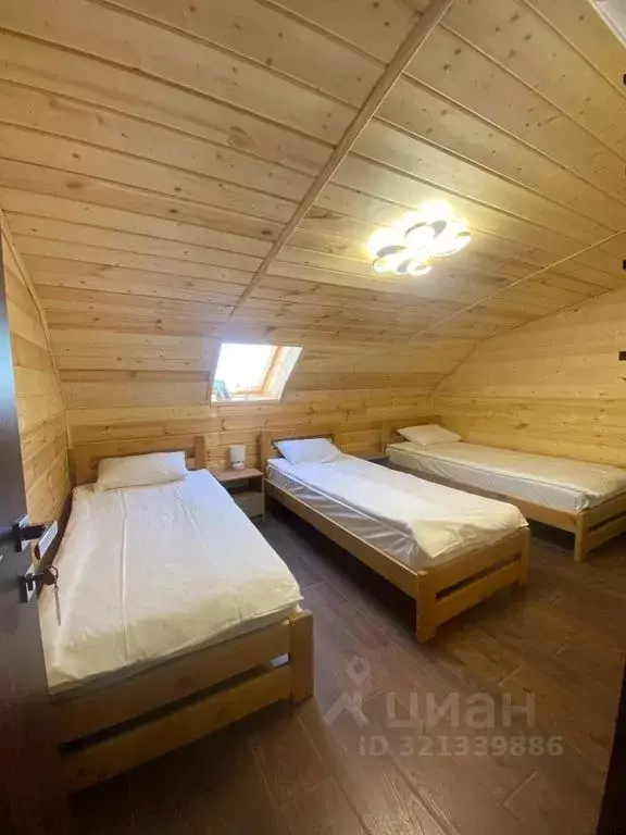 Комната Нижегородская область, с. Дивеево ул. Бекмешова, 17 - Фото 1