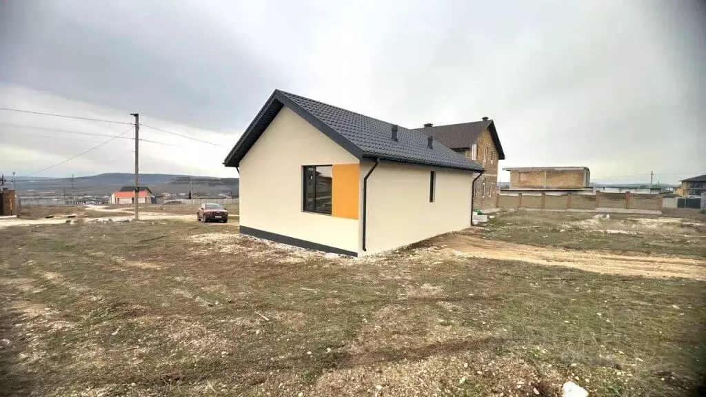 Дом в Крым, Бахчисарайский район, Почтовское с/пос, с. Тополи  (70 м) - Фото 2