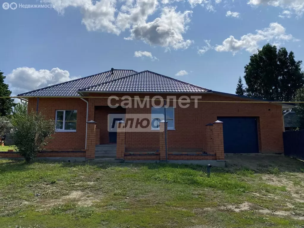 Дом в Заводоуковск, улица Ломоносова, 2 (178 м) - Фото 0