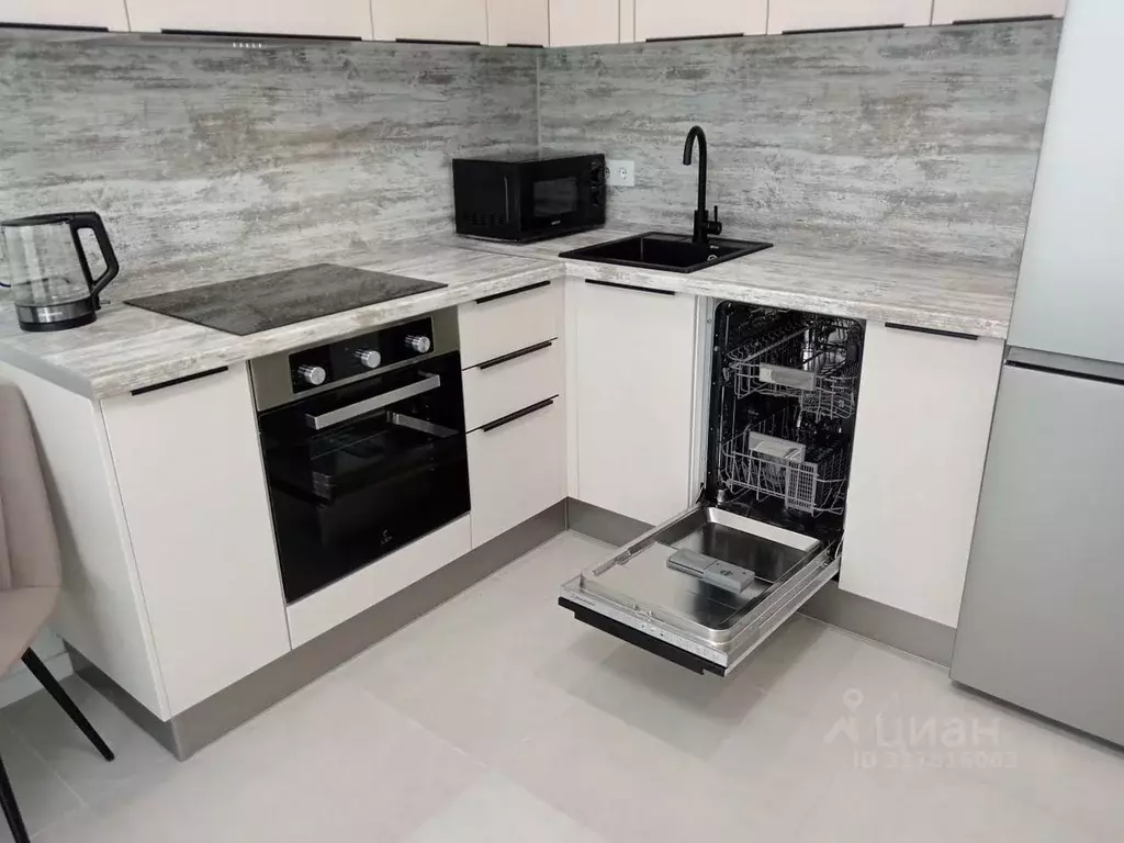 2-к кв. Москва Красноказарменная ул., 15к4 (40.0 м) - Фото 1